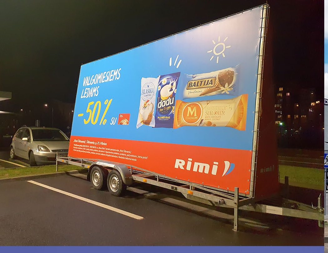 Reklaminė priekaba MAXI vakare